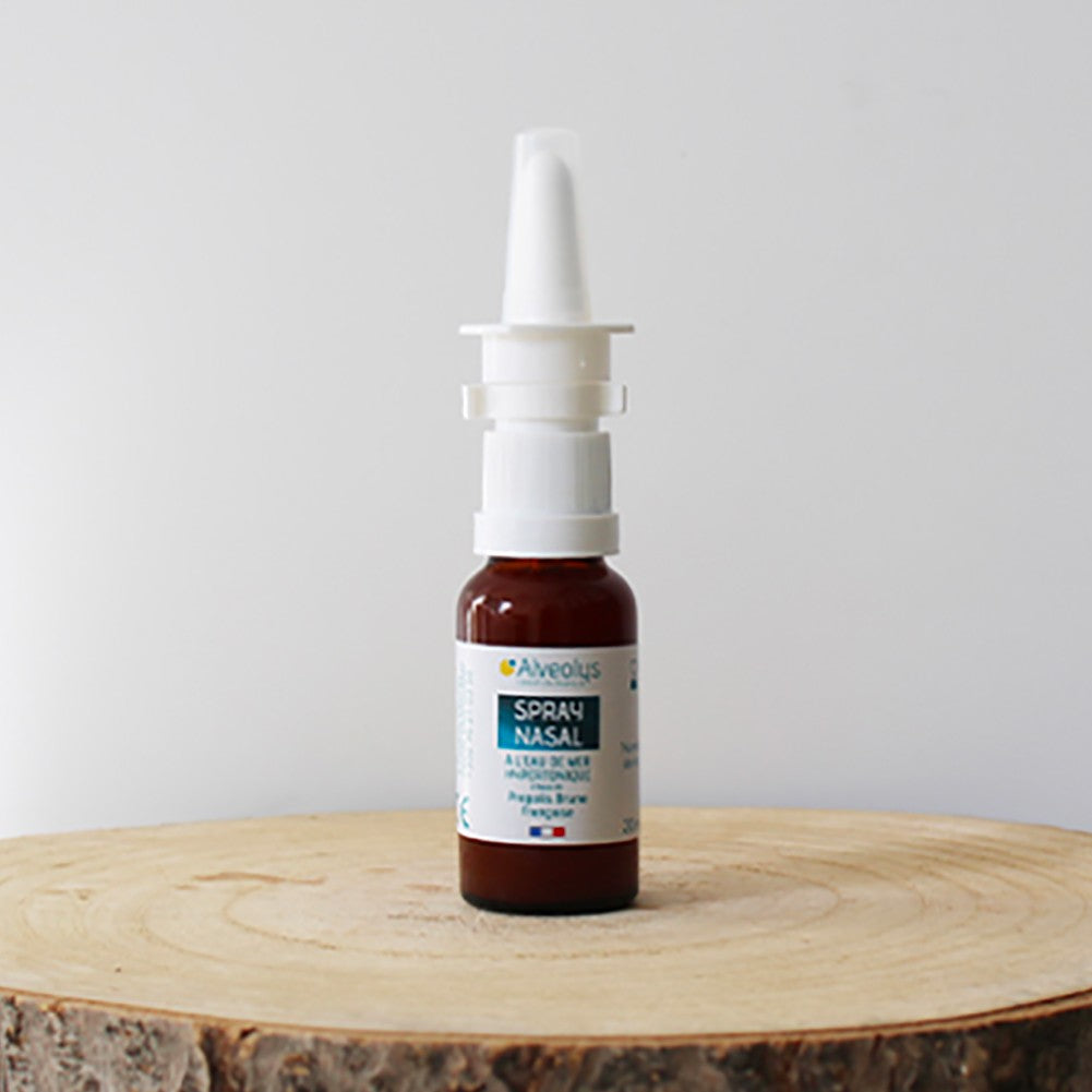 bleu-blanc-ruche-spray-nasal-propolis-eau-de-mer-hypertonique-et-propolis-brune- image 1